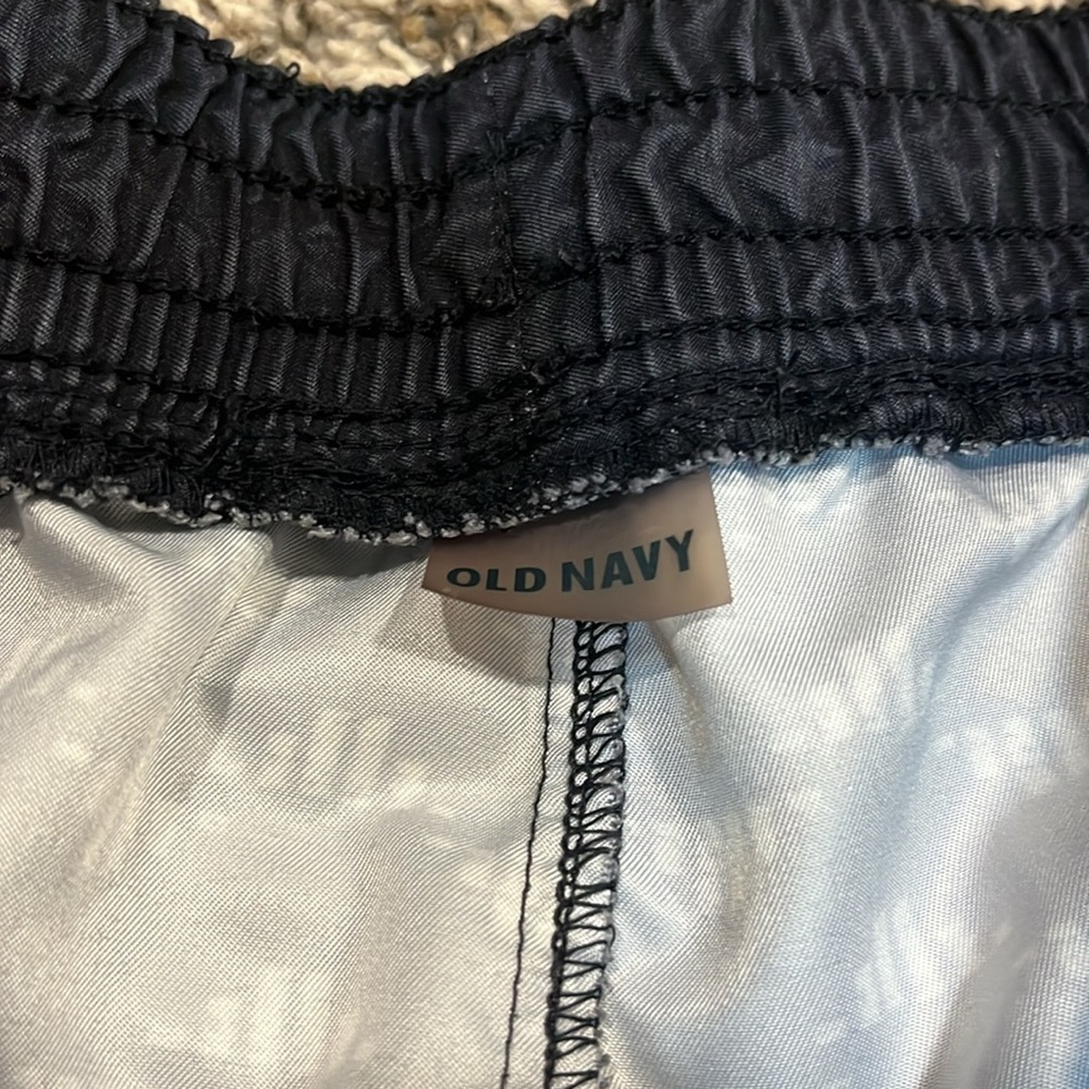 OLD NAVY shorts 🖤 - Picture 5 of 6